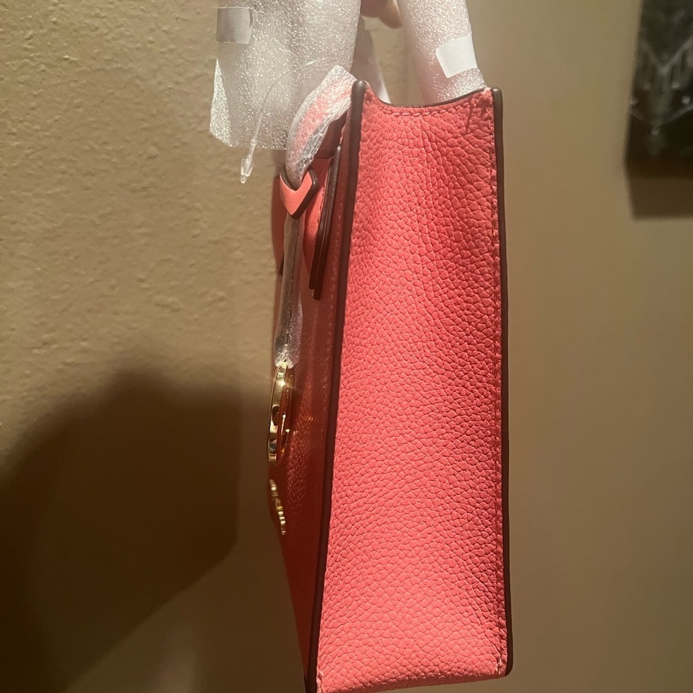 Michael Kors Brand new,never used,Mercer ExtraSmall Pebbled Leather Crossbody - Picture 2 of 9